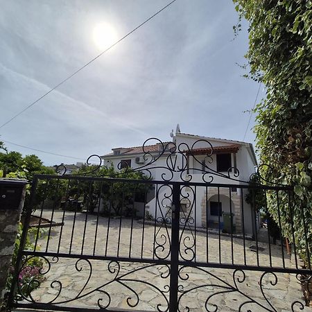טרוגיר Apartments Villa Julia מראה חיצוני תמונה