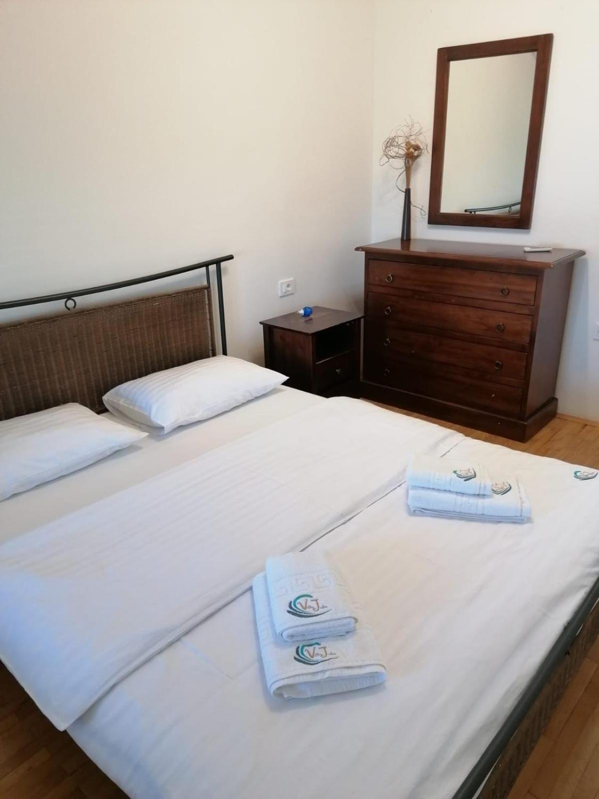 טרוגיר Apartments Villa Julia מראה חיצוני תמונה